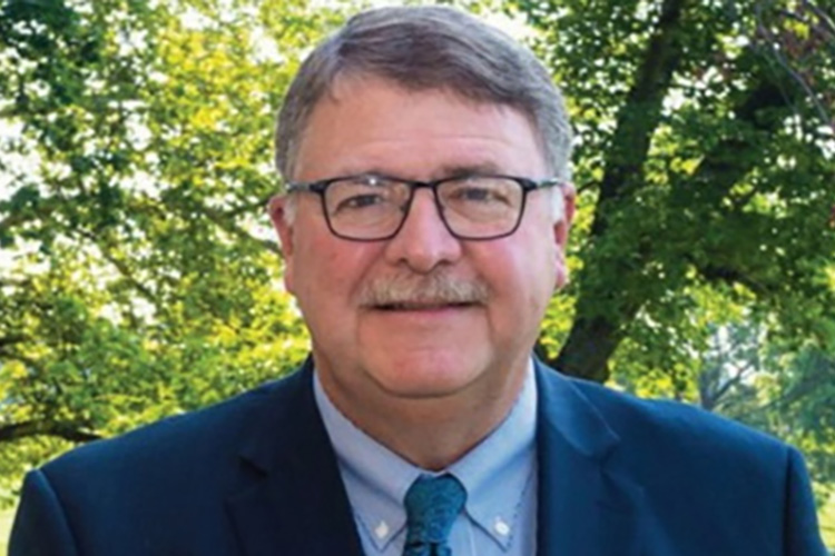 Headshot of curt